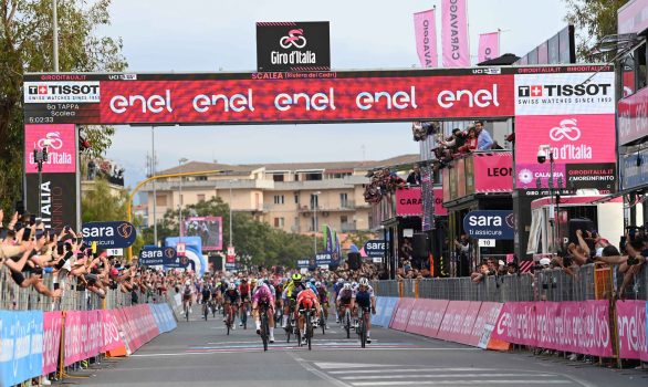 Giro d’Italia: la Riviera dei Cedri si tinge di rosa